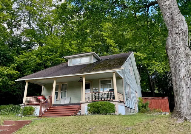 2nd image of 34 Morgan Ave, Oneonta, NY 13820 | MLS# R1653802