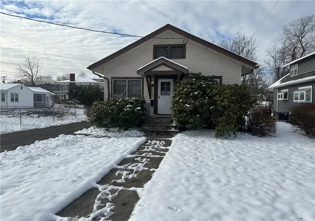 Homes for sale in Elmira, NY | 303 Wall St, Elmira, NY 14905 | MLS# R1654197