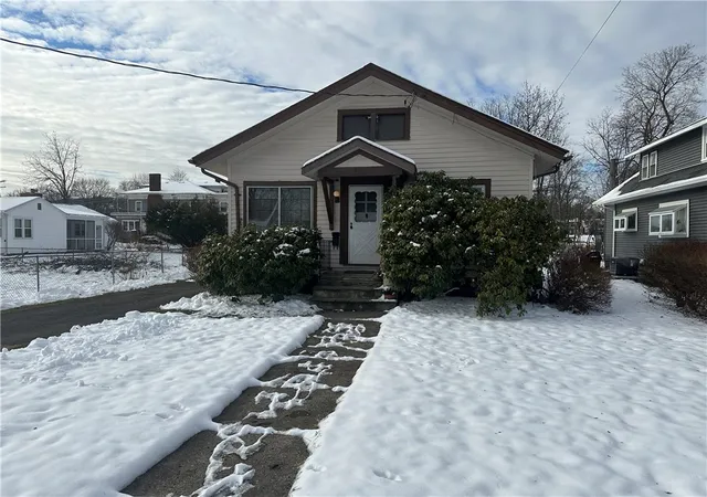 Homes for sale in Elmira, NY | 303 Wall St, Elmira, NY 14905 | MLS# R1654197