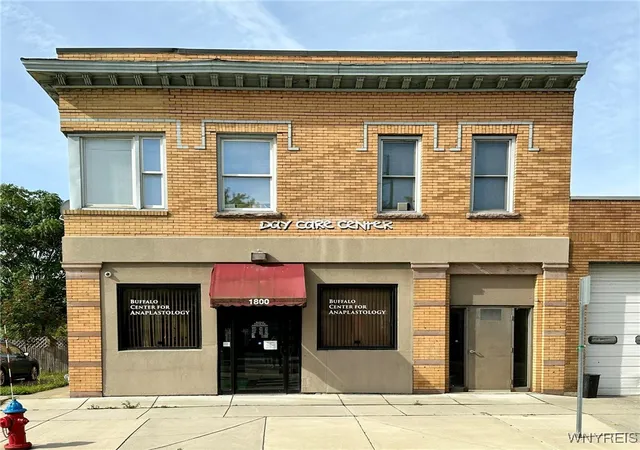 Homes for sale in Buffalo, NY | 1792 Niagara St, Buffalo, NY 14207 | MLS# B1652059