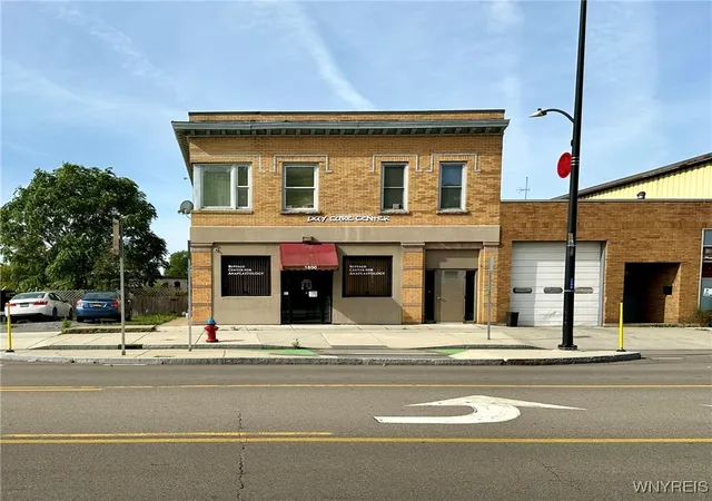 Homes for sale in Buffalo, NY | 1792 Niagara St, Buffalo, NY 14207 | MLS# B1652059