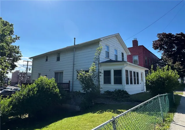 Homes for sale in Geneva City, NY | 245 N Main St, Geneva City, NY 14456 | MLS# R1644103