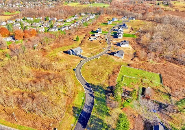 5th image of 8 Mendon Green Ln, Mendon, NY 14534 | MLS# R1654597