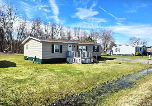 Homes for sale in Westmoreland, NY | 131 Pazdur Blvd S, Westmoreland, NY 13440 | MLS# S1655312