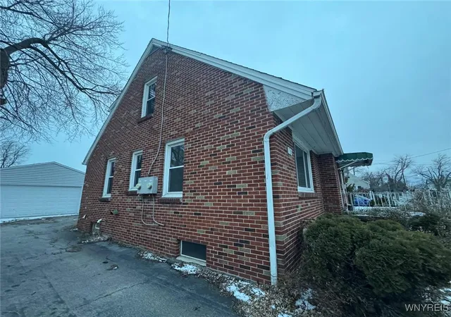 3rd image of 73 Marlowe Ave, Buffalo, NY 14219 | MLS# B1655692
