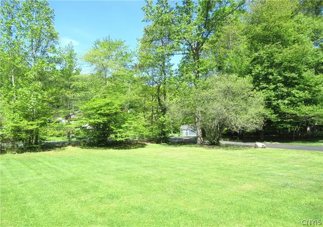 3rd image of 11 Dreps Dr, Carmel, NY 10541 | MLS# S1653480