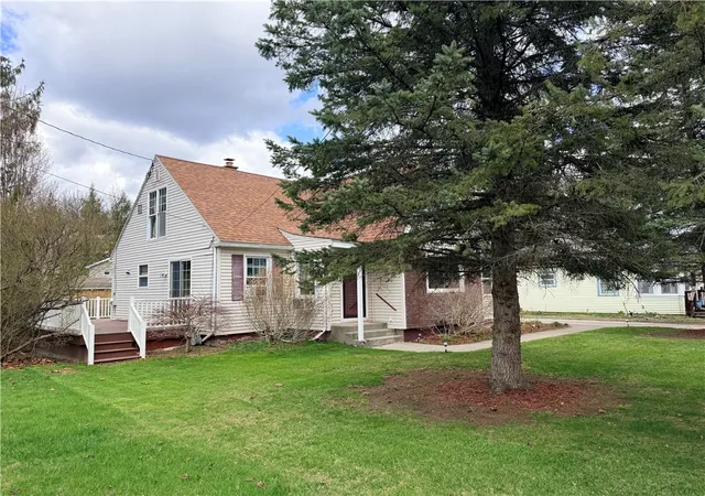 Photo 2 of Single family home for sale at 7 Mchenry Valley Ext, Almond, NY 14804 | MLS# R1651168 | Listing updated on 2026-07-15