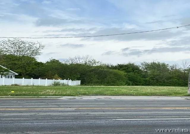 1st image of 3225 Military Rd, Niagara Falls, NY 14304 | MLS# B1655770