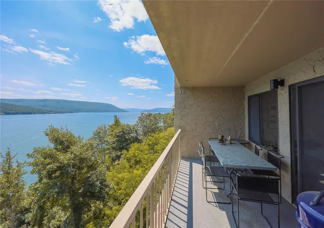 1st image of 130 Cliffside Dr, Canandaigua, NY 14424 | MLS# R1656182