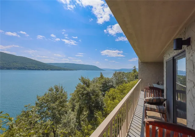Photo 3 of Condo for sale at 130 Cliffside Dr, Canandaigua, NY 14424 | MLS# R1656182 | Listing updated on 2026-07-23
