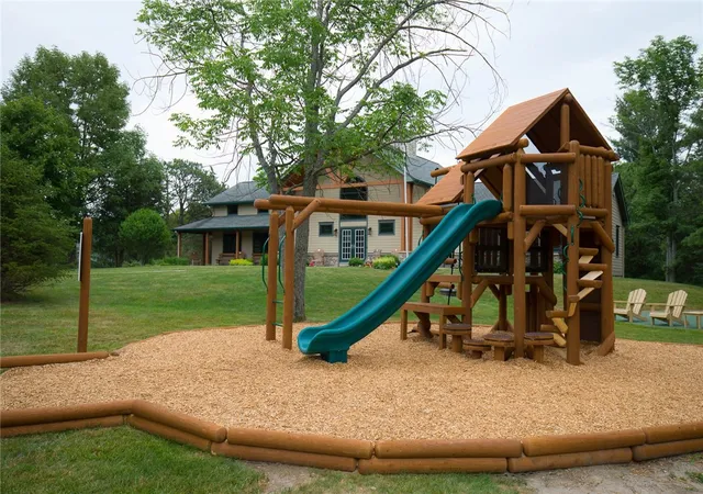 45th image of 130 Cliffside Dr, Canandaigua, NY 14424 | MLS# R1656182