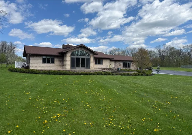 Homes for sale in Fayette, NY | 3163 County Route 121, Fayette, NY 13148 | MLS# R1656161