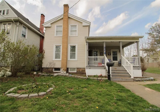 Homes for sale in Ridgeway, NY | 314 Park Ave, Ridgeway, NY 14103 | MLS# B1656497