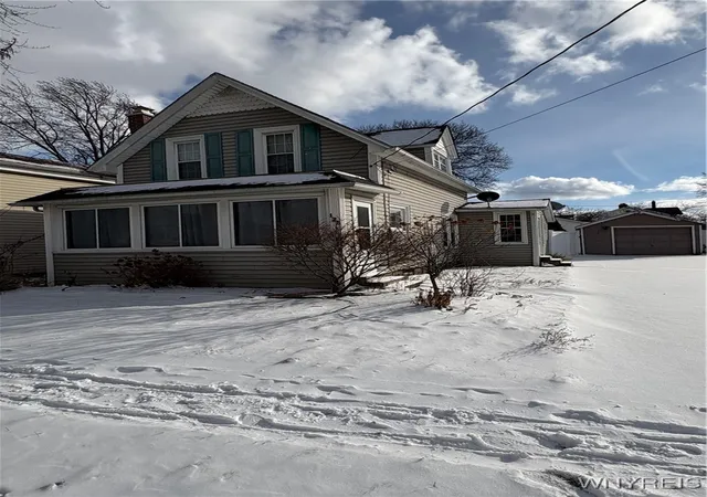 1st image of 125 Chestnut St, Lockport City, NY 14094 | MLS# B1656692