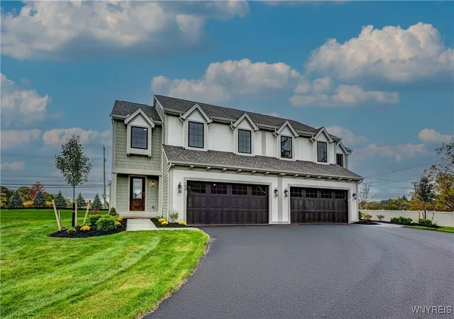 1st image of 16 A Stonham Pl N #0201, Amherst, NY 14221 | MLS# B1656853