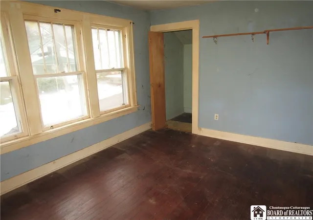 2nd image of 22 Hess St, Jamestown, NY 14701 | MLS# R1656914