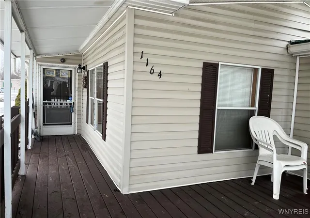 5th image of 1164 Timberwood Dr, Lockport, NY 14094 | MLS# B1656894