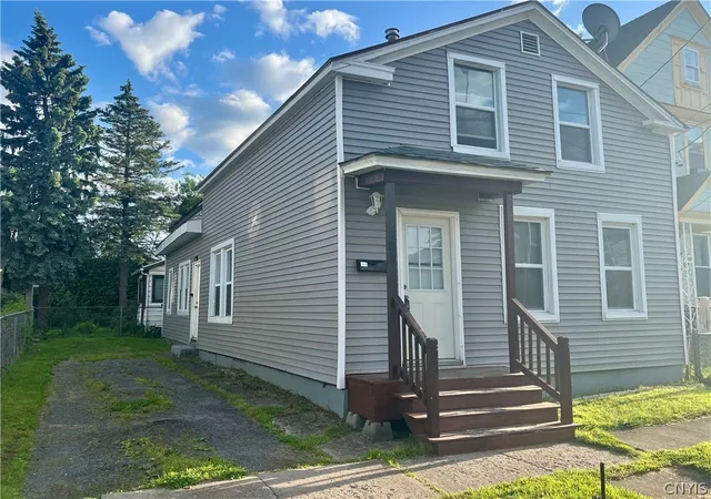 Homes for sale in Utica, NY | 707 Spring St, Utica, NY 13502 | MLS# S1657528