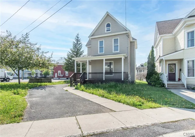 Photo 31 of Single family home for sale at 109 State Pl, Watertown, NY 13601 | MLS# S1657284 | Listing updated on 2026-07-22