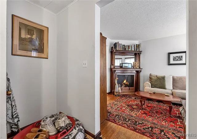 4th image of 371 Potomac Ave, Buffalo, NY 14213 | MLS# B1657150