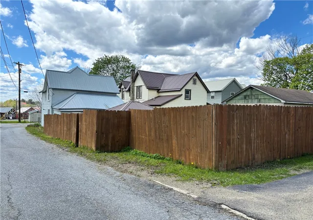 Homes for sale in Kane Boro, PA | 96 Yarnell St, Kane Boro, PA 16735 | MLS# R1652292