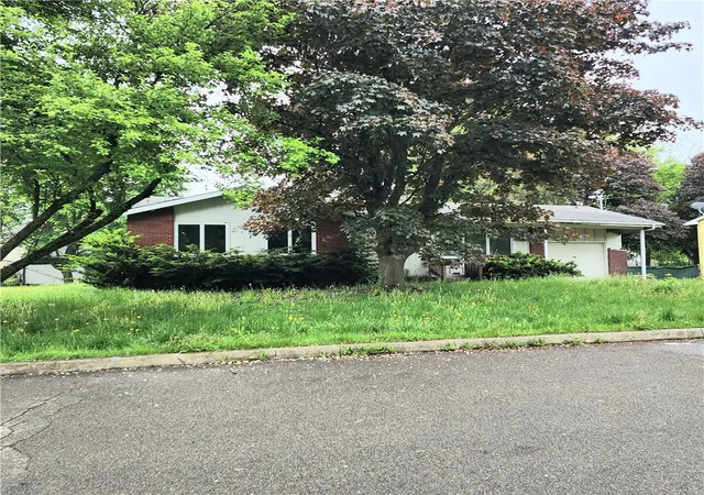 Homes for sale in Elmira City, NY | 710 Standish St, Elmira City, NY 14901 | MLS# R1658165