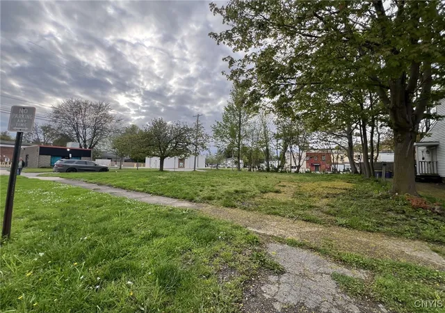 3rd image of 120 Beech St, Fulton, NY 13069 | MLS# S1658338