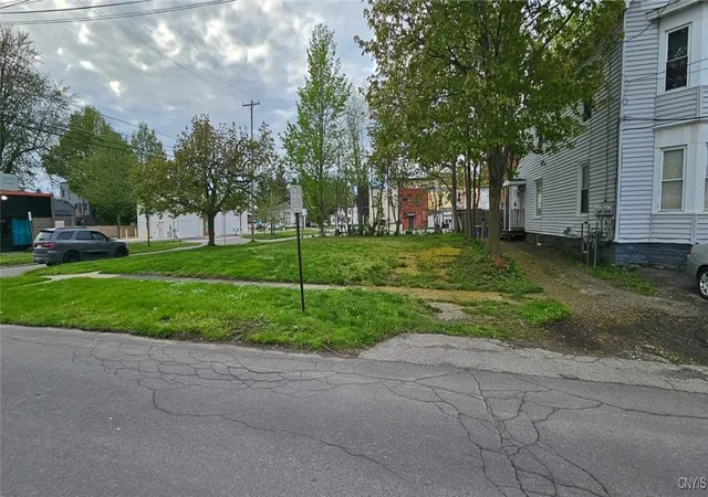 6th image of 120 Beech St, Fulton, NY 13069 | MLS# S1658338