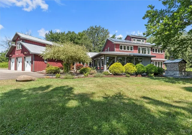 2nd image of 43 White Anchor Cvs, Jordan, NY 13080 | MLS# S1658343