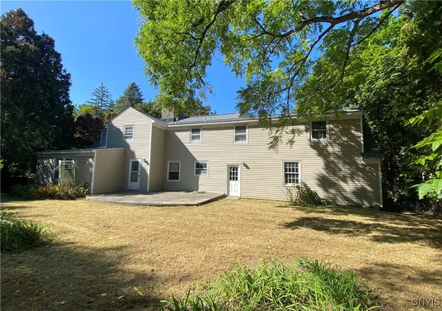 2nd image of 103 Paris Rd, New Hartford, NY 13413 | MLS# S1658384