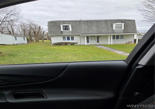 Homes for sale in Evans, NY | 137 Potomac Ave, Evans, NY 14006 | MLS# B1658187