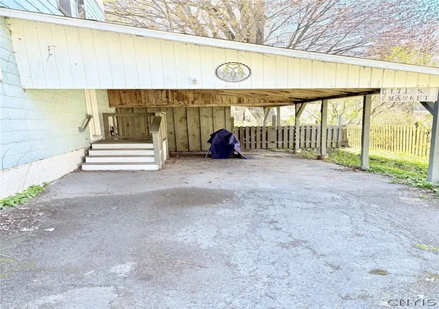2nd image of 171 S Market St, Cape Vincent, NY 13618 | MLS# S1658542