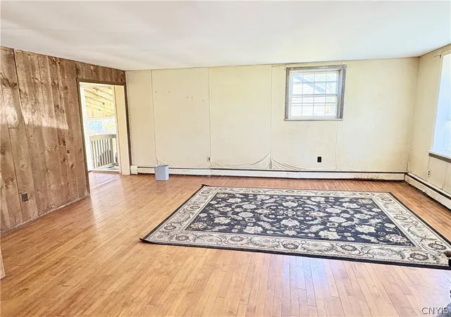 Photo 3 of Single family home for sale at 171 S Market St, Cape Vincent, NY 13618 | MLS# S1658542 | Listing updated on 2026-08-04