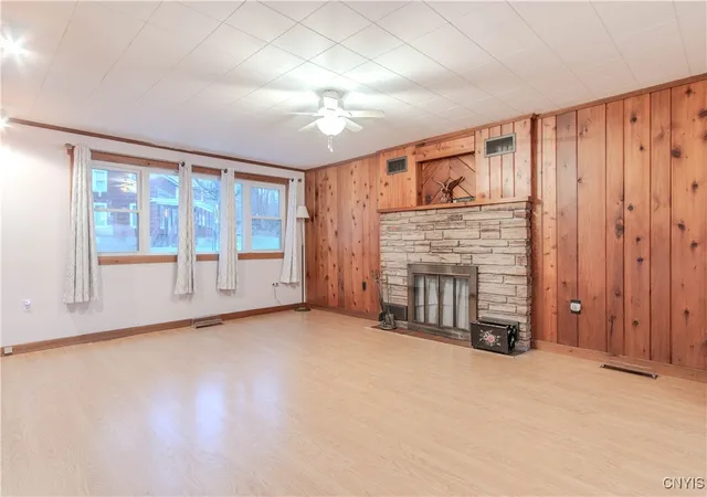 Homes for sale in Antwerp, NY | 102 Mechanic St, Antwerp, NY 13608 | MLS# S1658561