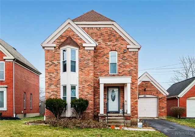 Photo 2 of Sale Pending at 485 Hickory St, Buffalo, NY 14204 | MLS# B1658799 | Listing updated on 2026-02-06