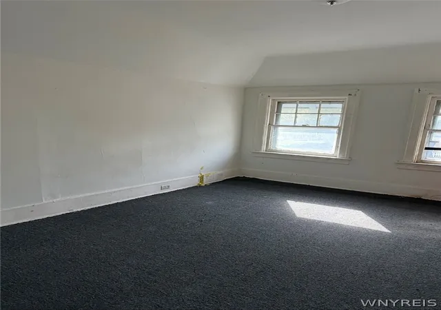 4th image of 184 Rodney Ave, Buffalo, NY 14214 | MLS# B1658587