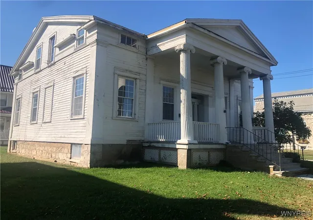 Photo 4 of Sale Pending at 140 Genesee St, Geneva, NY 14456 | MLS# B1658589 | Listing updated on 2026-07-24