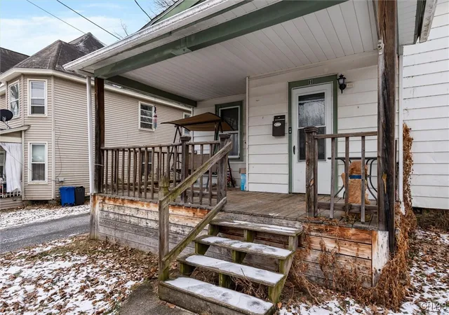 Photo 3 of Single family home for sale at 11 Liberty St, Auburn, NY 13021 | MLS# S1658803 | Listing updated on 2026-07-17