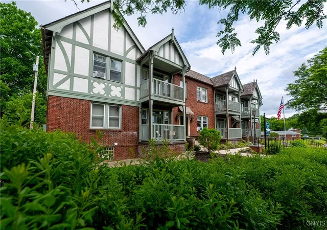 Homes for sale in Syracuse, NY | 109 Brookford Rd #11, Syracuse, NY 13224 | MLS# S1658835