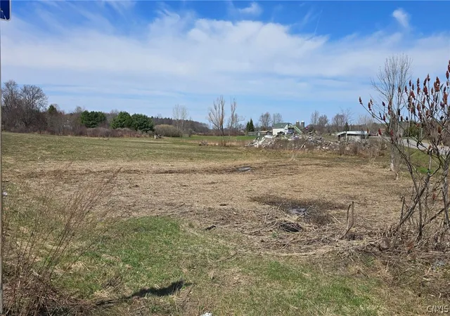 Homes for sale in Schroeppel, NY | 19 Gristwood Rd, Schroeppel, NY 13069 | MLS# S1658884