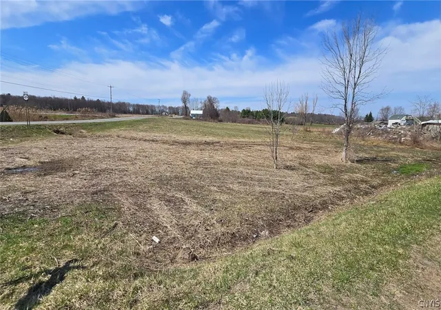 Homes for sale in Schroeppel, NY | 19 Gristwood Rd, Schroeppel, NY 13069 | MLS# S1658884