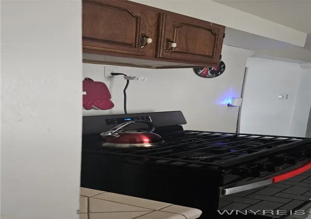 Photo 3 of Sale Pending at 828 20th Street, Niagara Falls, NY 14301 | MLS# B1659025 | Listing updated on 2026-07-23