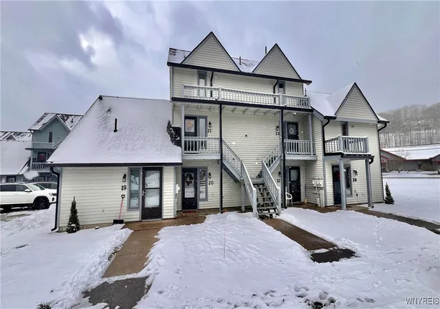 Homes for sale in Ellicottville, NY | 20 Wildflower, Ellicottville, NY 14731 | MLS# B1659327