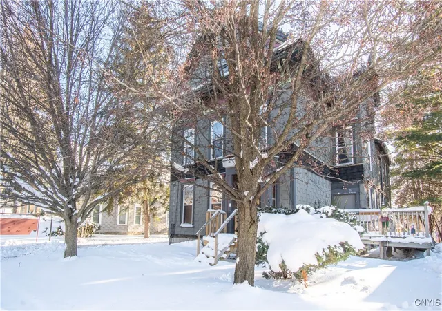 Homes for sale in Watertown City, NY | 914 State St, Watertown City, NY 13601 | MLS# S1658562