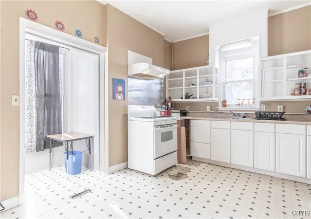 Homes for sale in Watertown City, NY | 914 State St, Watertown City, NY 13601 | MLS# S1658562