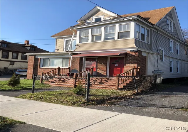 Photo 3 of Sale Pending at 313-315 Robinson St #313, Syracuse, NY 13203 | MLS# S1659247 | Listing updated on 2026-07-27