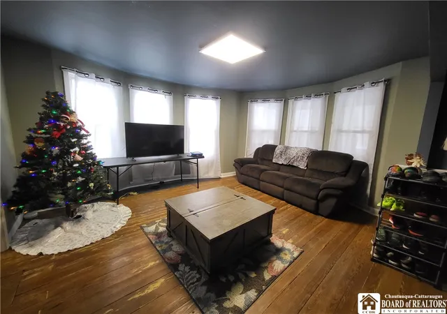 Photo 2 of Sale Pending at 193 Elm St, Salamanca, NY 14779 | MLS# R1659380 | Listing updated on 2026-07-20