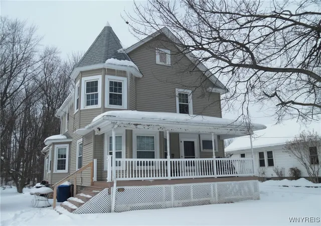 1st image of 3590 Curtis Ave, Ransomville, NY 14131 | MLS# B1659407