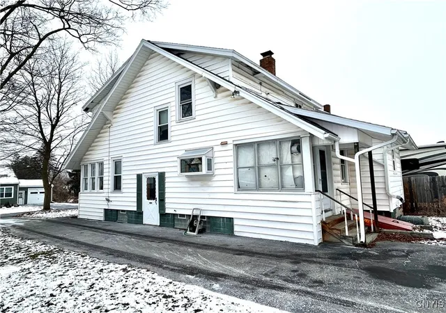 Photo 3 of Sale Pending at 111 Macon St, Nedrow, NY 13120 | MLS# S1658794 | Listing updated on 2026-06-29