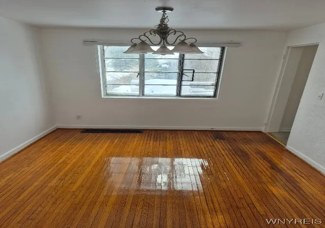 4th image of 13 Bennett Village, Buffalo, NY 14214 | MLS# B1659590